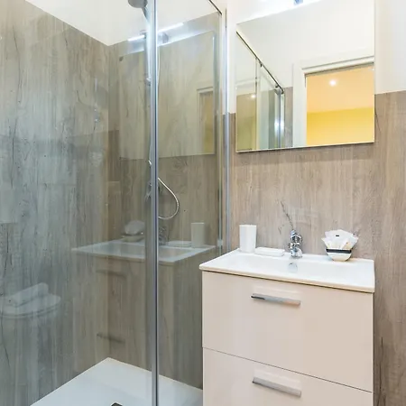 Appartamento San Marcellino Cool And By Napoliapartments *