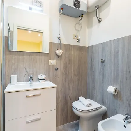 Appartamento San Marcellino Cool And By Napoliapartments Napoli