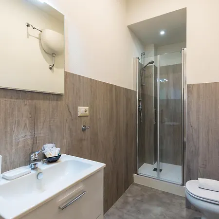 Appartamento San Marcellino Cool And By Napoliapartments